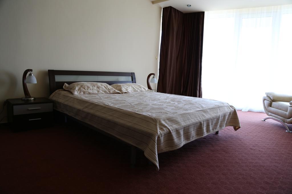 Hotel Florida มามายา ภายนอก รูปภาพ