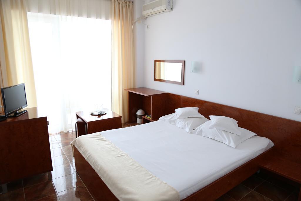 Hotel Florida มามายา ภายนอก รูปภาพ