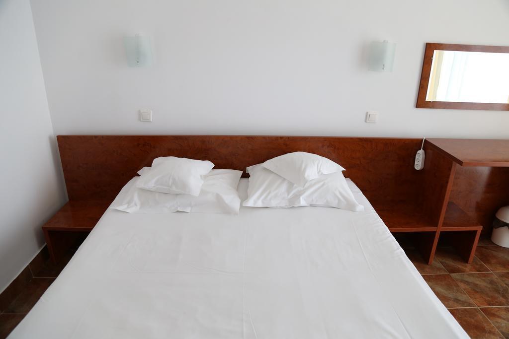 Hotel Florida มามายา ภายนอก รูปภาพ
