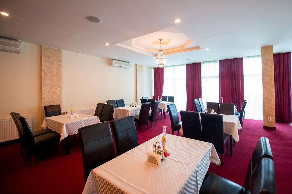 Hotel Florida มามายา ภายนอก รูปภาพ