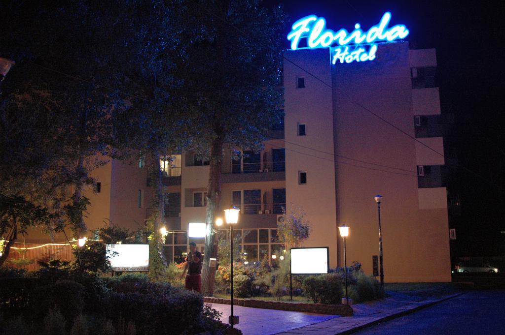 Hotel Florida มามายา ภายนอก รูปภาพ